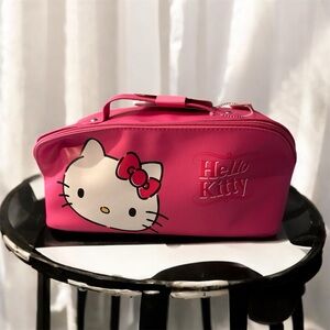 Hello Kitty Fuchsia Travel/Cosmetic bag Pouch NWT